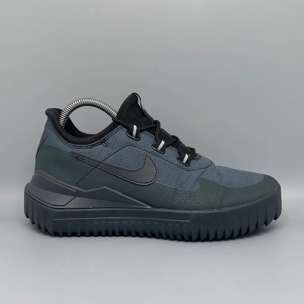 Nike air wild